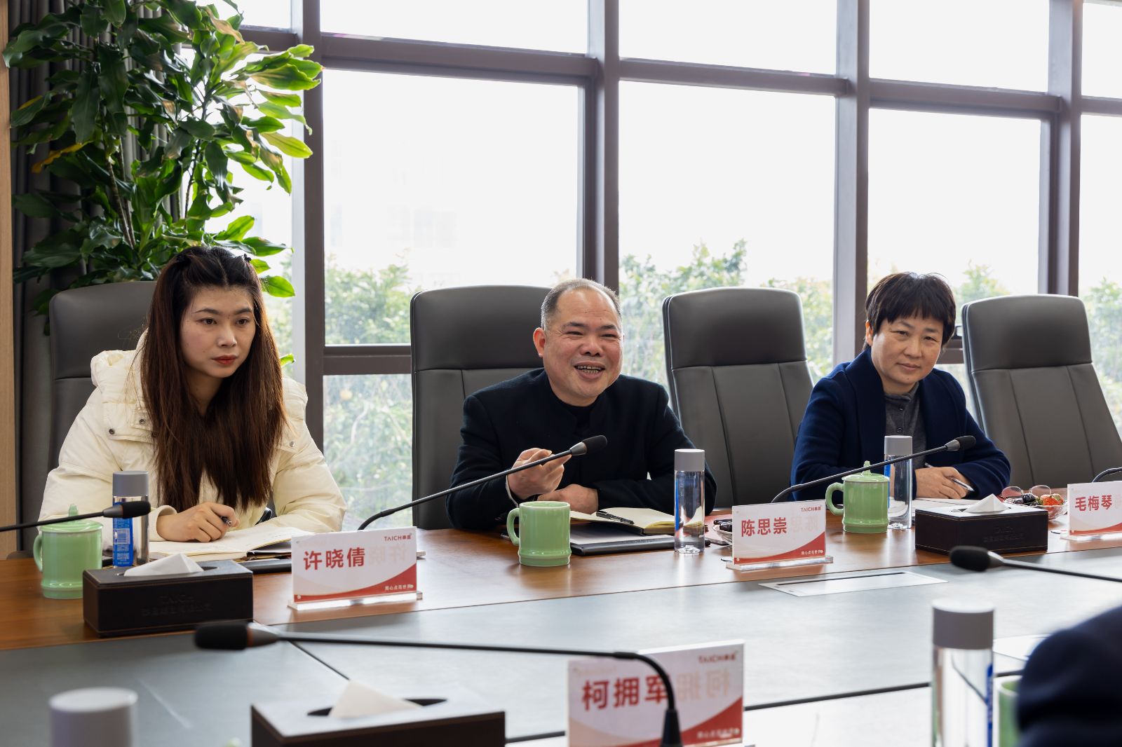 区两新协会会长陈思崇一行走访调研泰昌